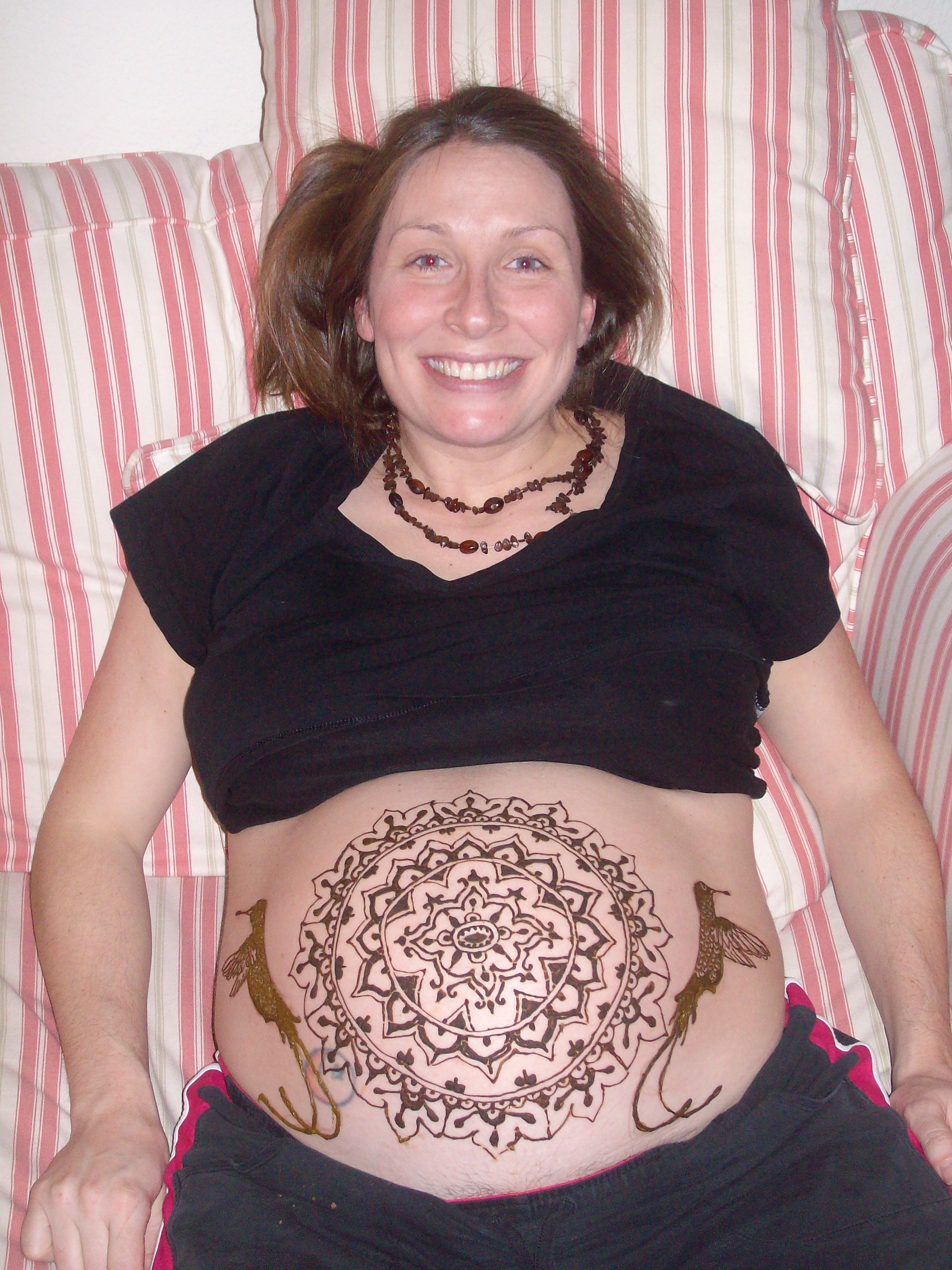 Jamie with her henna belly